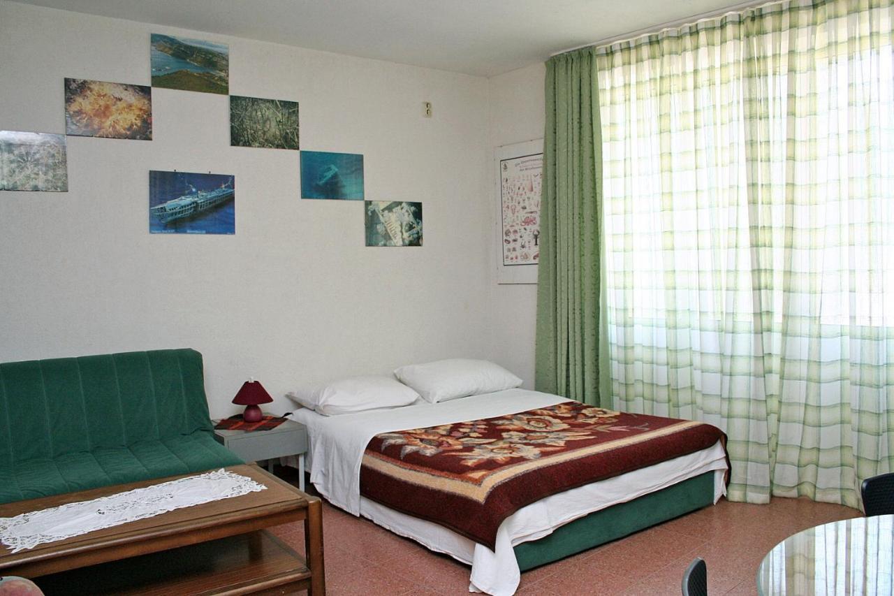 Apartments With A Parking Space Zuljana, Peljesac - 4574 Kültér fotó